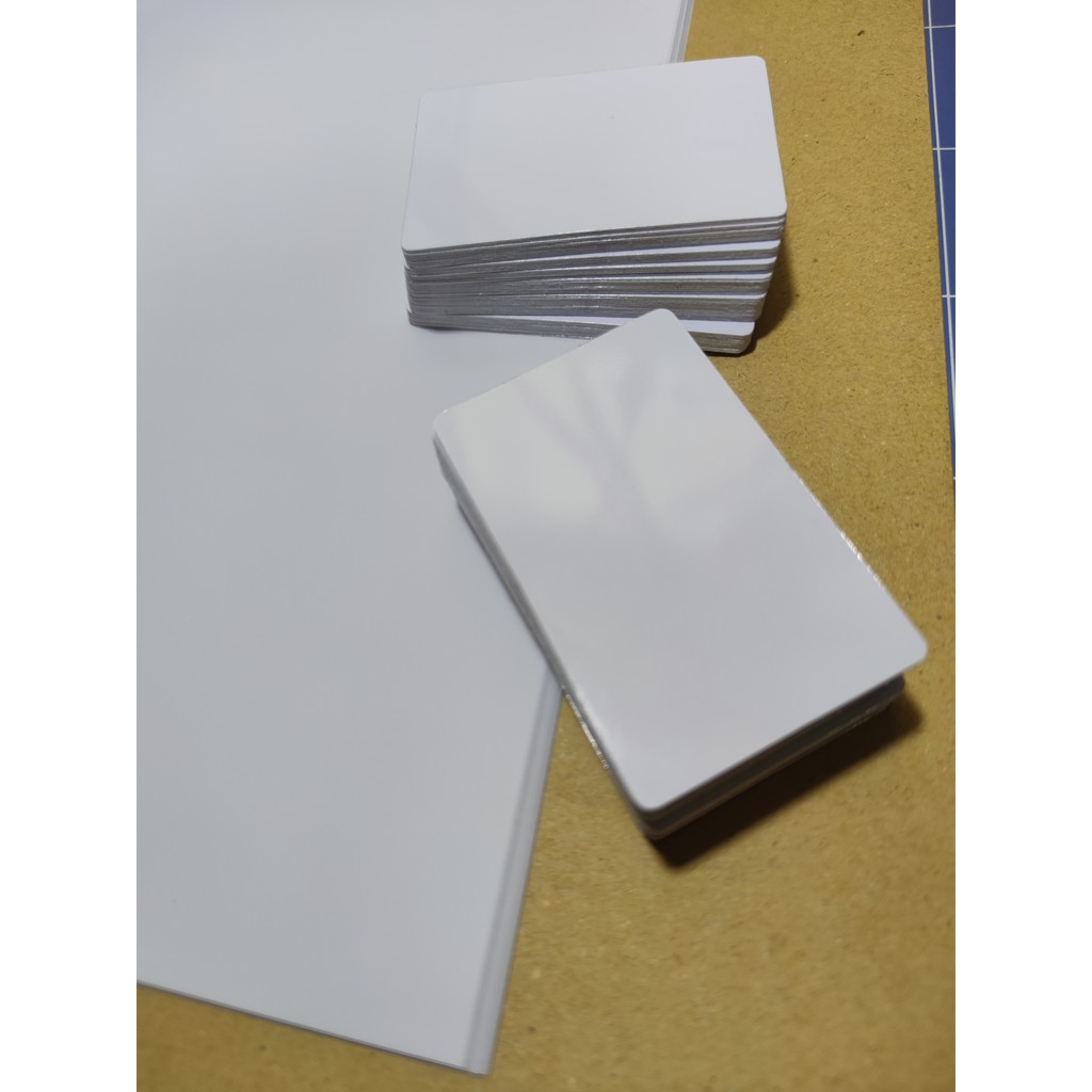 

kertas pvc id card sudah di plong