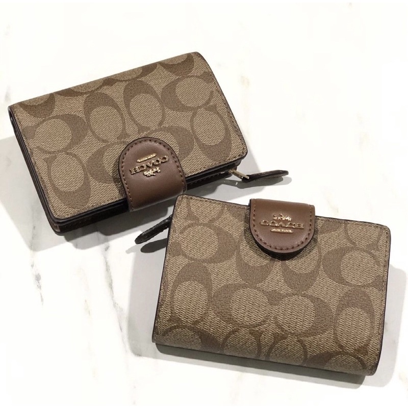 NEW dompet coach signature medium corner zip