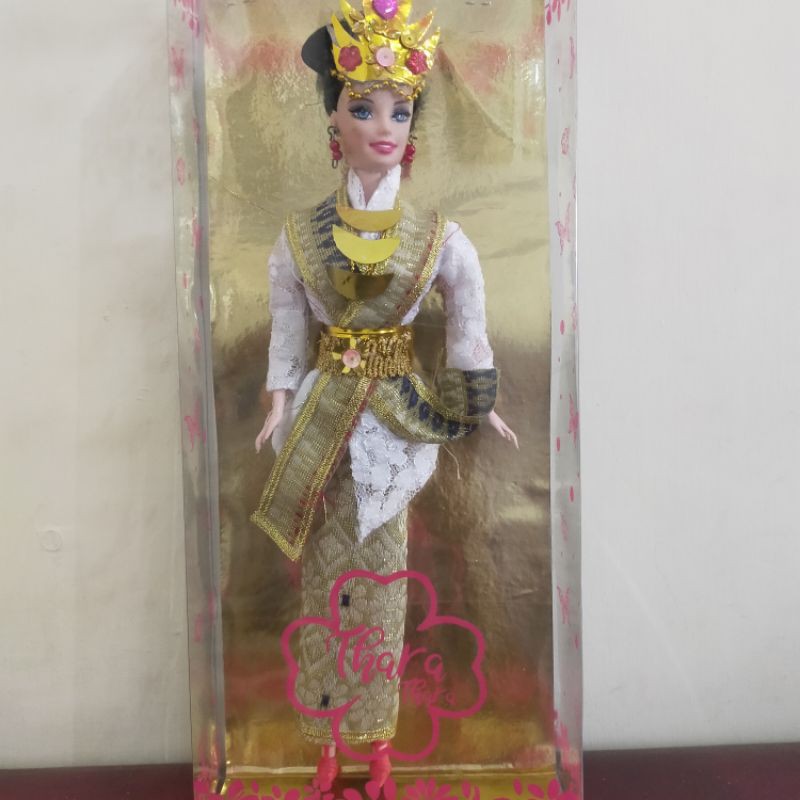 Boneka pakaian adat Tapanuli Selatan