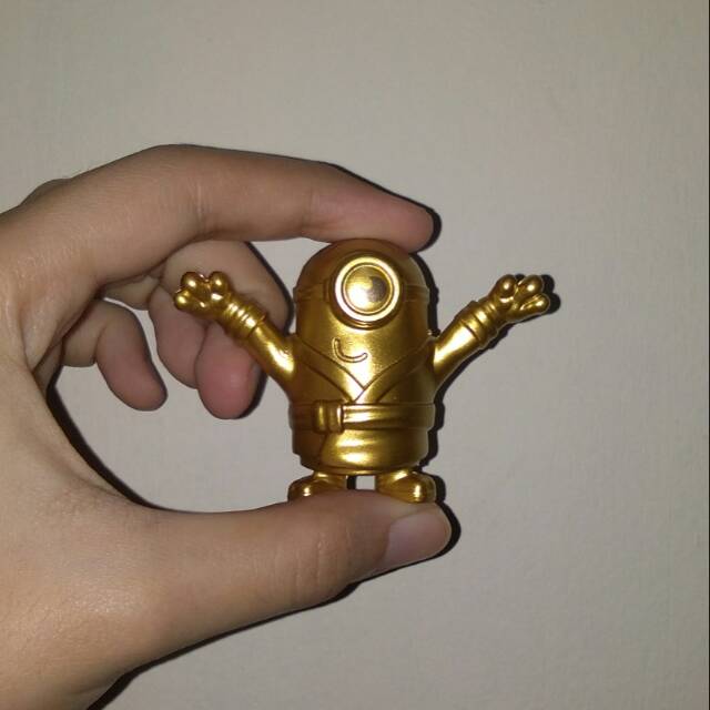 

McDonalds Happy Meal Minions Gold
