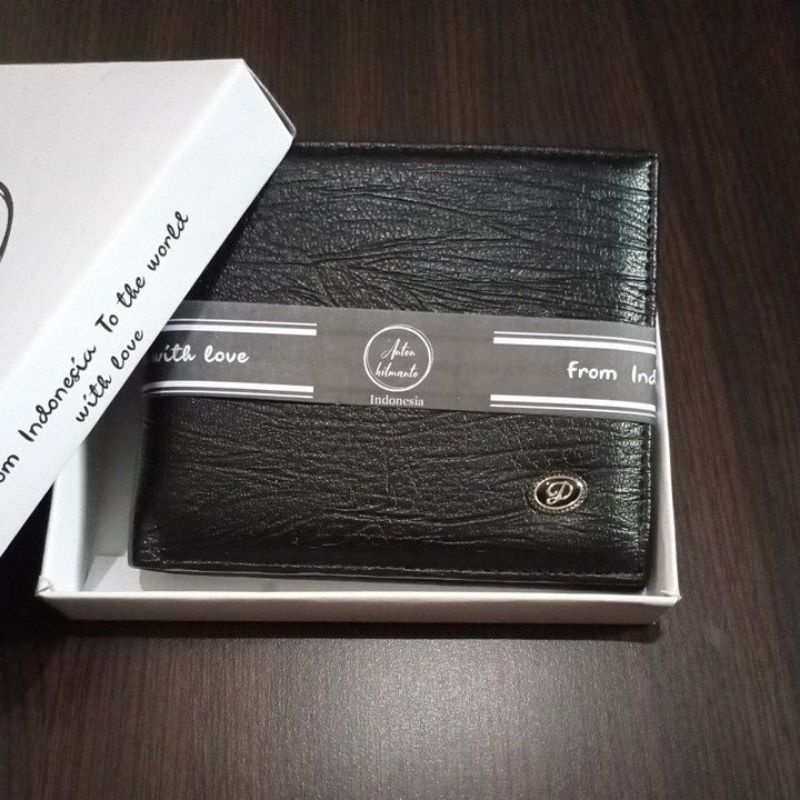 [anton hilmanto] dompet lipat biasa peia bahan kulit sinteyis lokal urat kayu bona #dompet #dompetlipat #dompetpria #dompetcowok #dompetbagus