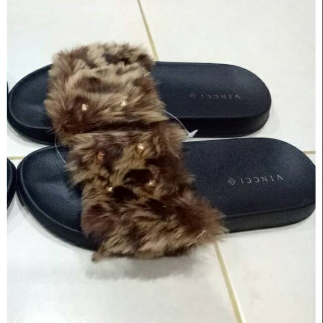 Sandal Cewek Sandal Bulu Sandal Kamar Original Vincci Warna Coklat