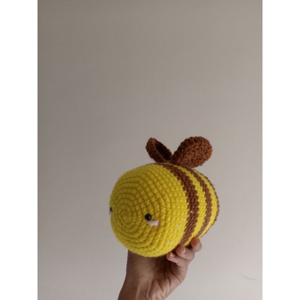 AmigurumiBee