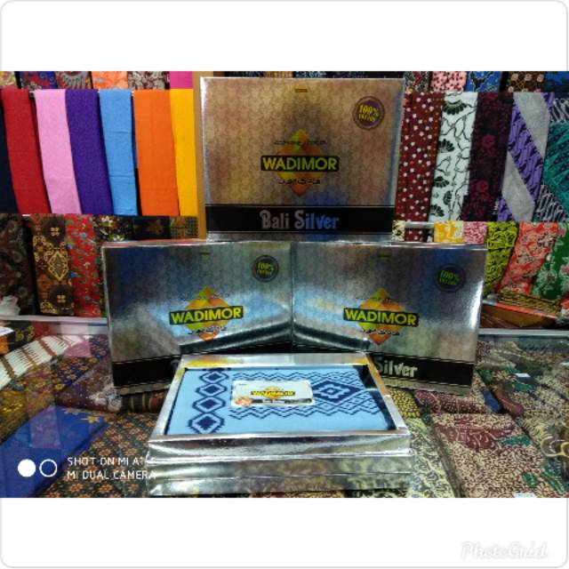 Sarung Wadimor Bali Silver