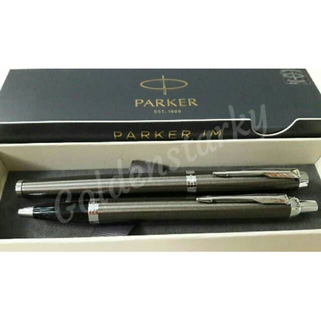 

Paket Parker IM Dark Espresso CT: 1pcs Ballpoint + 1pcs Rollerball