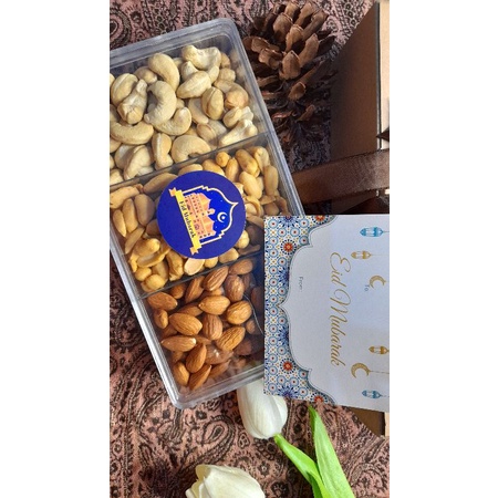 

Hampers kacang panggang 3 sekat