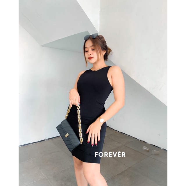 BODYCON DRESS// HALTER BODYCON DRESS//