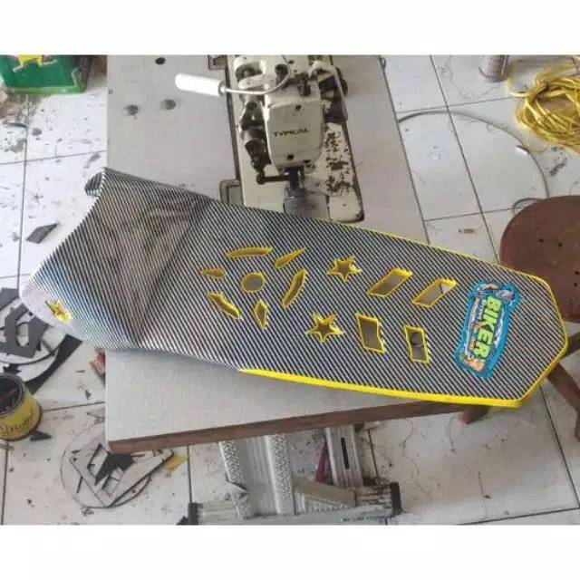 jok vixion old modifikasi slim lubang