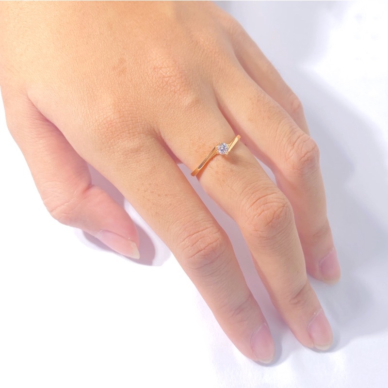 Cincin Emas Mini Twist Solitaire - Ringan Elegan - Toko Emas Gadjah