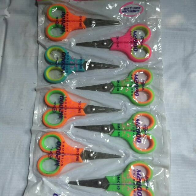 

2 pcs Gunting kecil berkwalitas