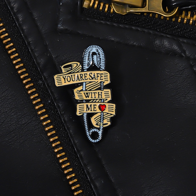 Bros Pin Desain You 'Re Safe with Me Untuk Aksesoris Pakaian