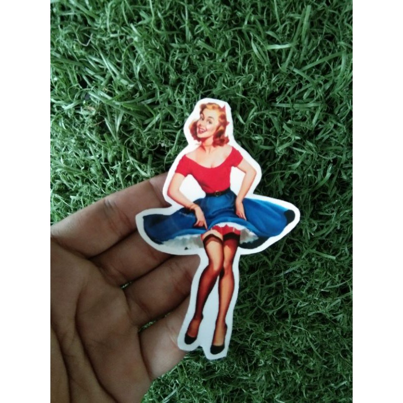 

stiker pin up girl transparan anti air kode 016