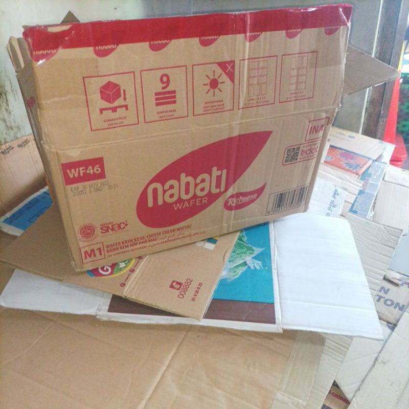 

kardus dan kayu tambahan packing untuk 1 paket