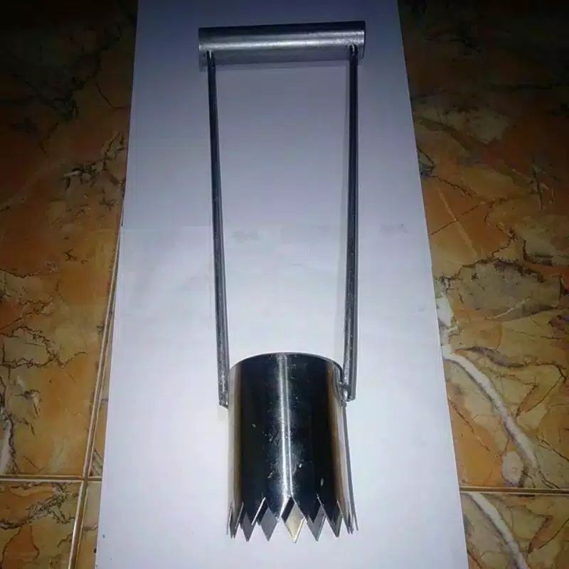 Plong ,alat pelobang plastik ,plong mulsa ukuran 20cm