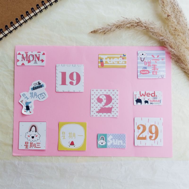 

Sticker Box Bentuk Angka / Kalender Angka Warna Warni