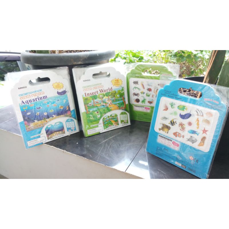 reusable scene sticker insect world / aquarium