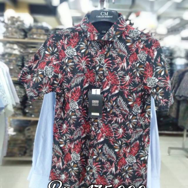 Carlos Moreno Kemeja motif