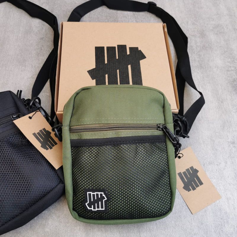 Undefeated Slingbag With Box tas selempang pria dan wanita / tas dada pria dan wanita unisex