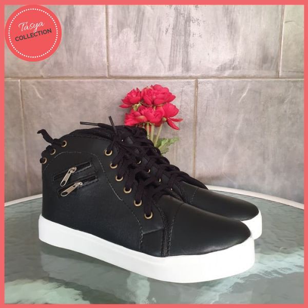 Sepatu Boots Wanita Kanza SBO339