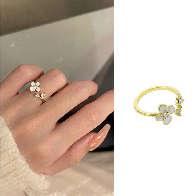 Cincin Desain Bunga Gaya Korea titanium wanita emas rings