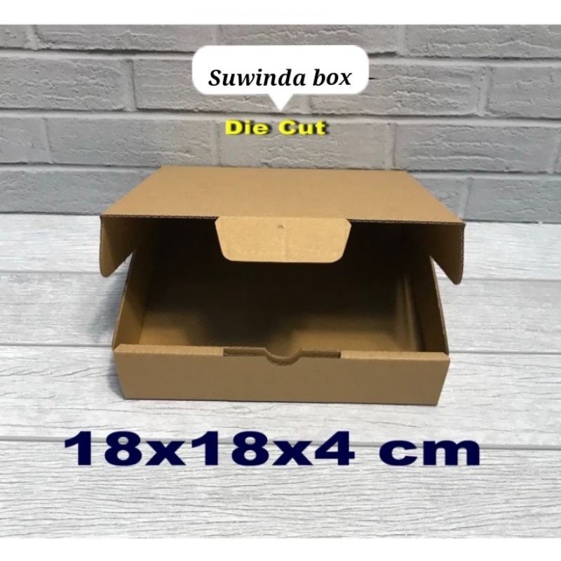 

KARDUS/KARTON/BOX UK.18X18X4 CM.............MODEL KARDUS PIZZA