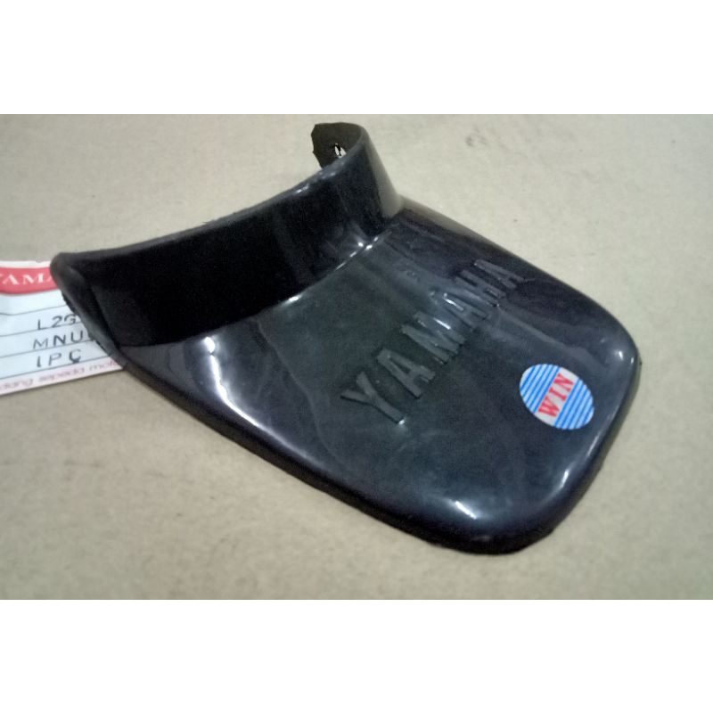Kepet Buntut spakbor belakang Yamaha yb L2g