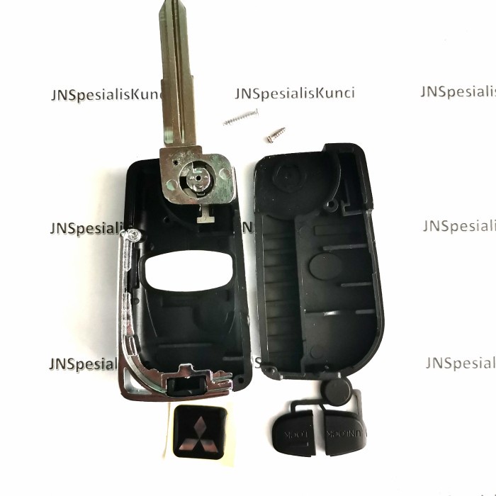 FILP KEY MITSUBISHI PAJERO SPORT, TRINTON
