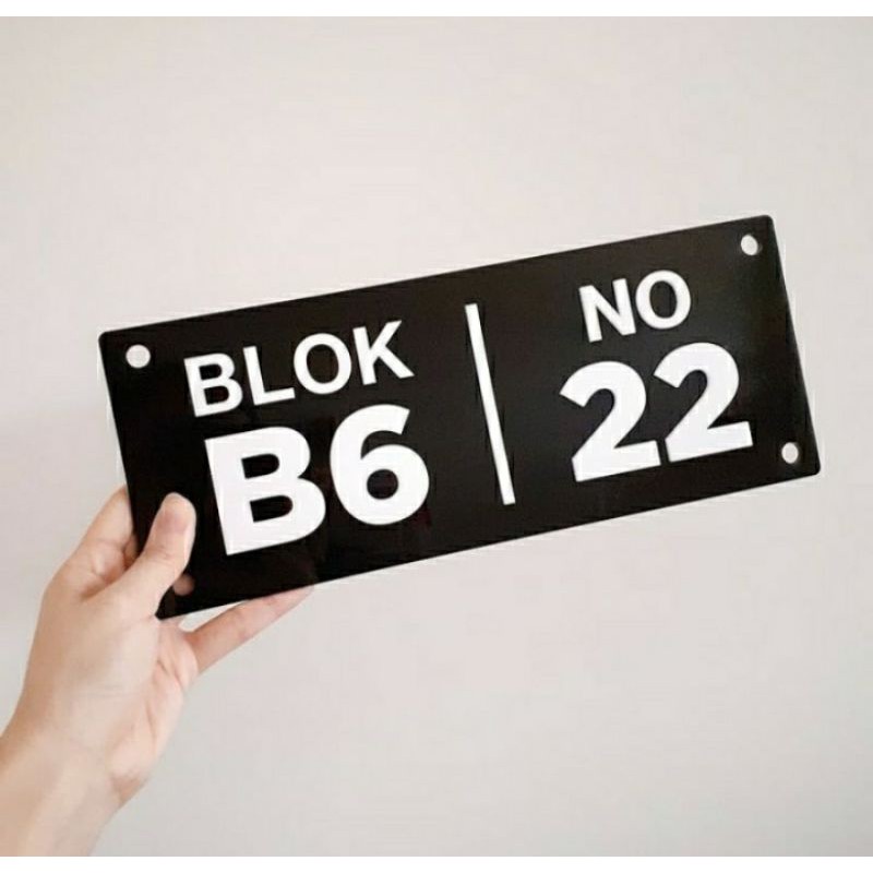 

Nomor rumah acrylic 12x24cm