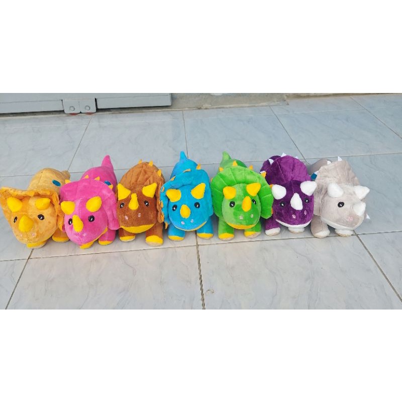 Boneka Dinosaurus triceraptos bahan plush lembut uk 40 cm