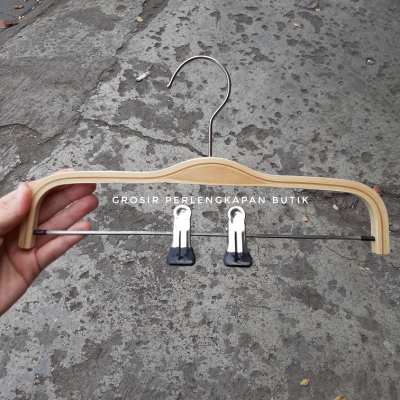 Hanger Jepit Kayu Anak / Hanger Celana Anak / Hanger Zara Jepit Kayu / Hanger Kayu Jepit Anak