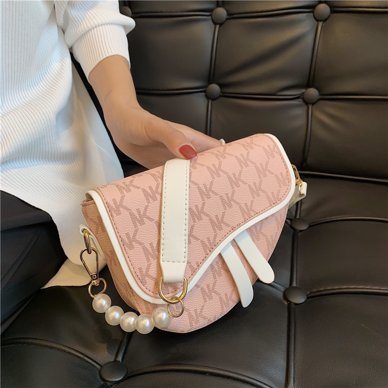 LN TAS IMPORT FASHION SELEMPANG 5047