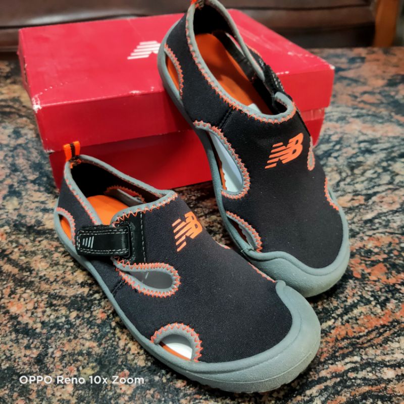 sepatu anak New Balance kids preloved / sepatu anak NB second