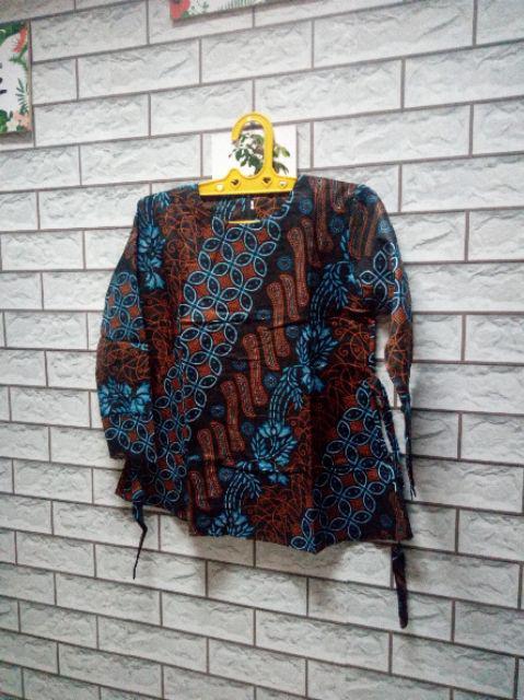 Atasan Batik Wanita Motif Batik Dianputri Seragam