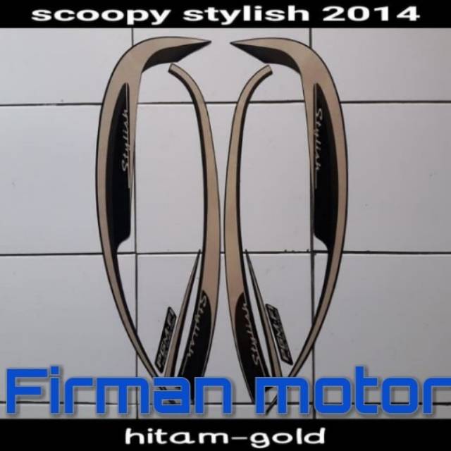 Striping sticker list body scoopy stylish 2013-2014 hitam-gold