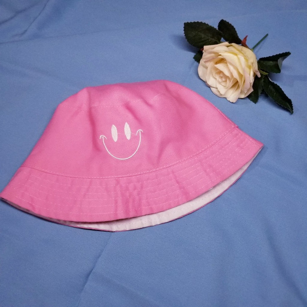 topi bucket wanita dan pria bordir smile model korea bolak balik warna pink dan putih [NEW]