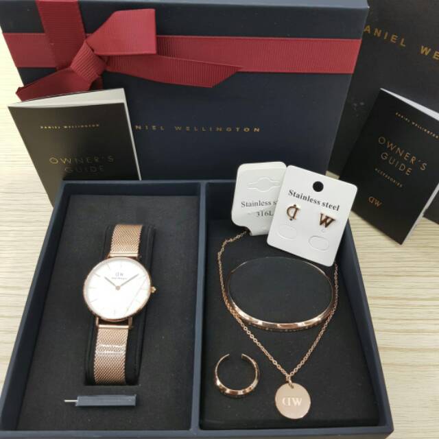 Jam tangan wanita petite paket cuff lengkap