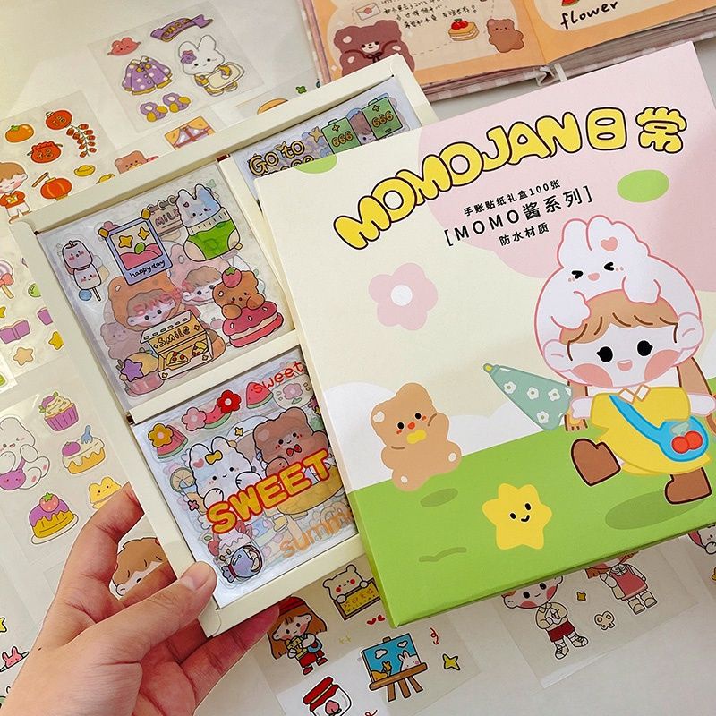 

100 LEMBAR / 1BOX Sticker Aesthetic PVC Anak Cute Dekor Scrapbook/Tumblr/Diary/Case HP/Koper Momojan & Bobo. Harga 1 Box