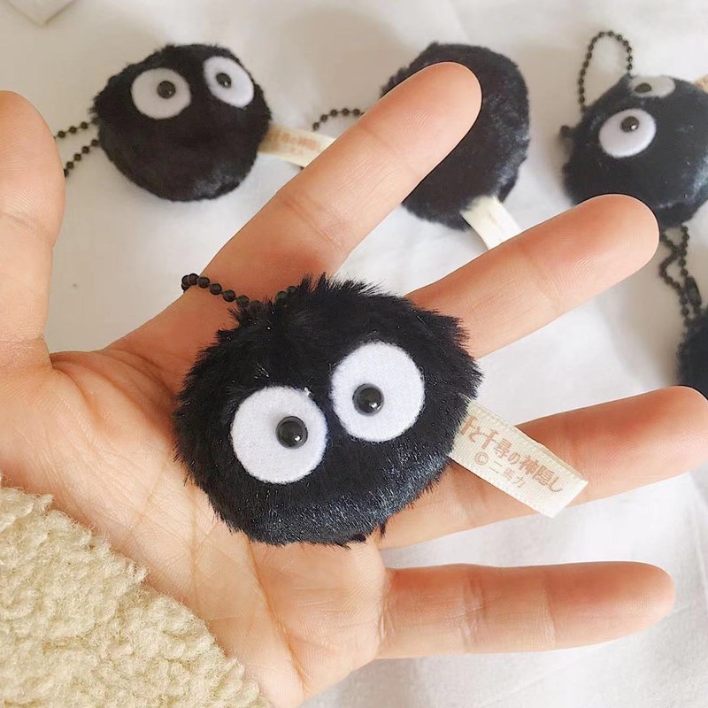 Gantungan Kunci Plush Bulu Bulu Hitam Cute Pom Pom Keychain Ganci Spirited Away Viral Ghibli