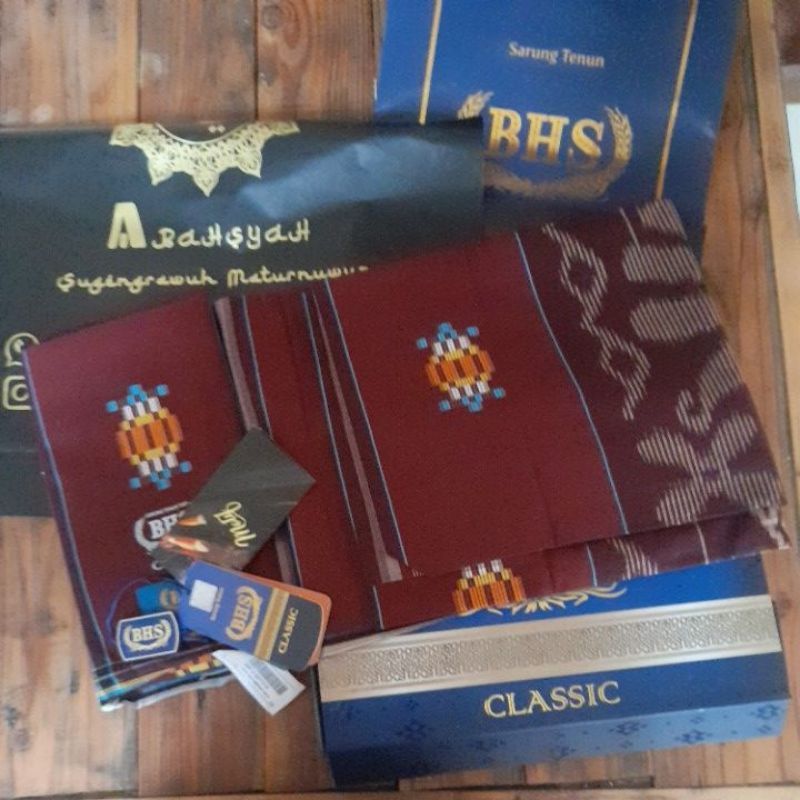 Sarung BHS Classic Gold songket ritmix merah tua