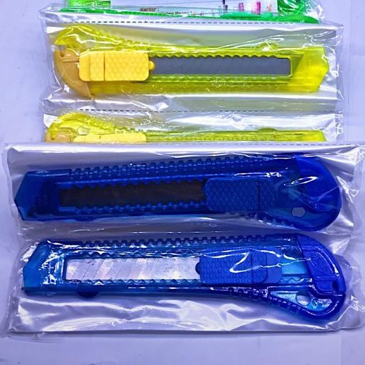 

Cutter Knive Exiss Besar Anti Karat, Harga Perlusin isi 12 pcs
