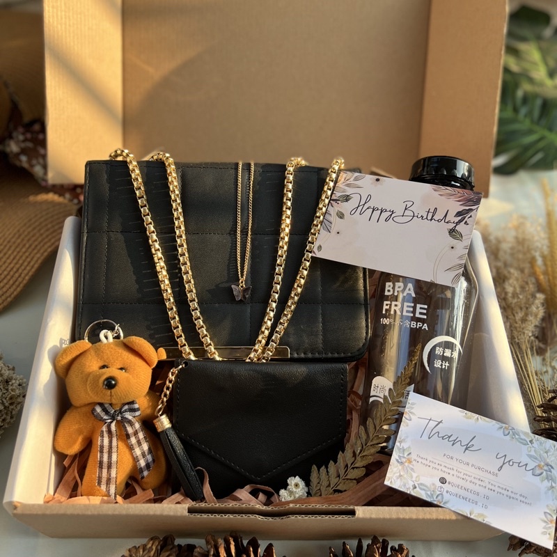 

7.7 Sale | Hampers GiftBox Marina Black series | BIG RAMADHAN SALE | Hampers Natal | Wedding Birthday Graduation Custom