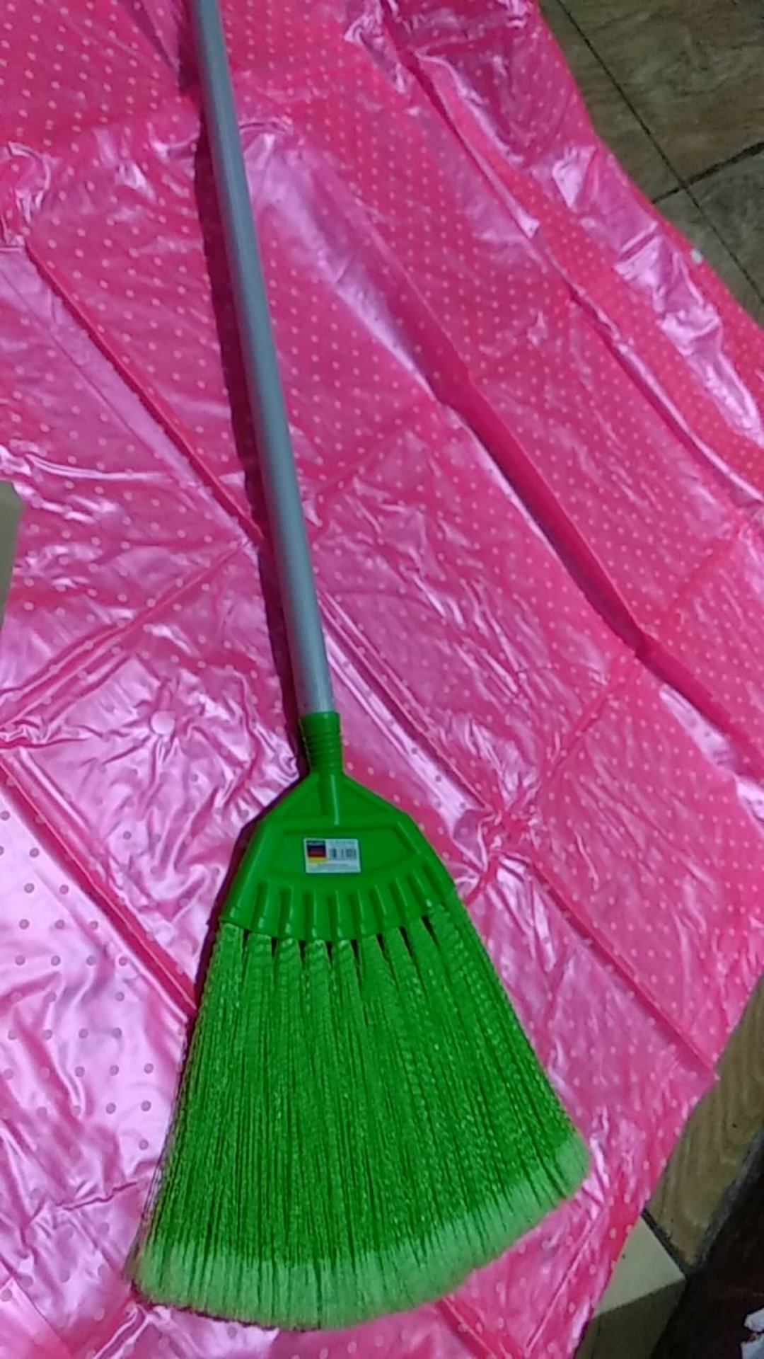 Sapu Nagata 341 Gagang Pendek Lebih Ringan  Minimalis