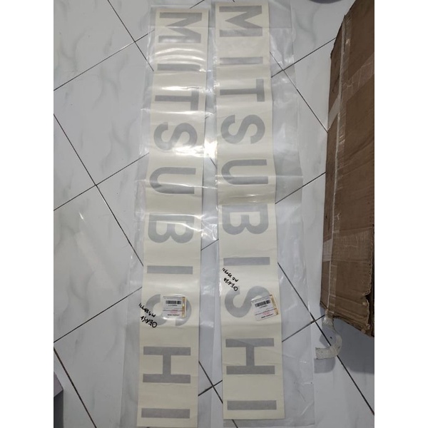 STIKER.MITSUBISHI.L300.ORIGINAL(PINTU BAK)