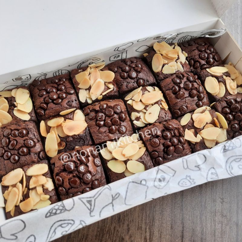 

FUDGY BROWNIES (reguler)