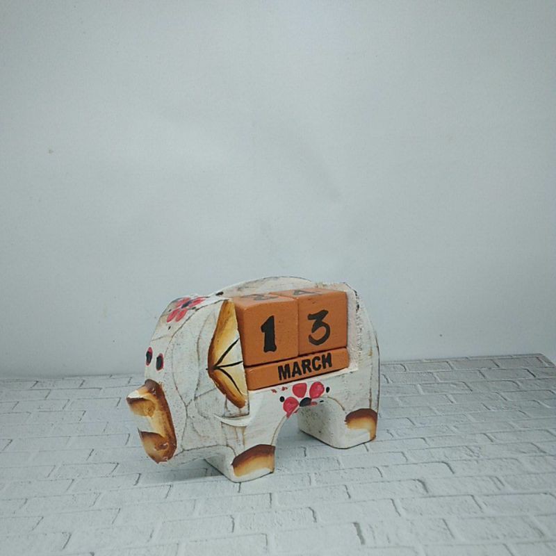 

KALENDER BINATANG WARNA