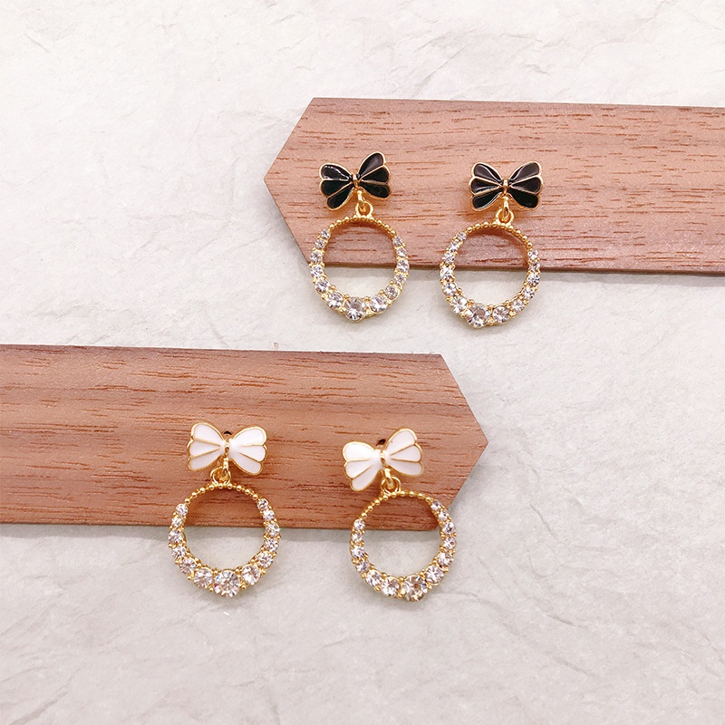 Anting Giwang Simple Elegan Gaya Retro Korea Model Geometri Dengan Zircon Untuk Wanita