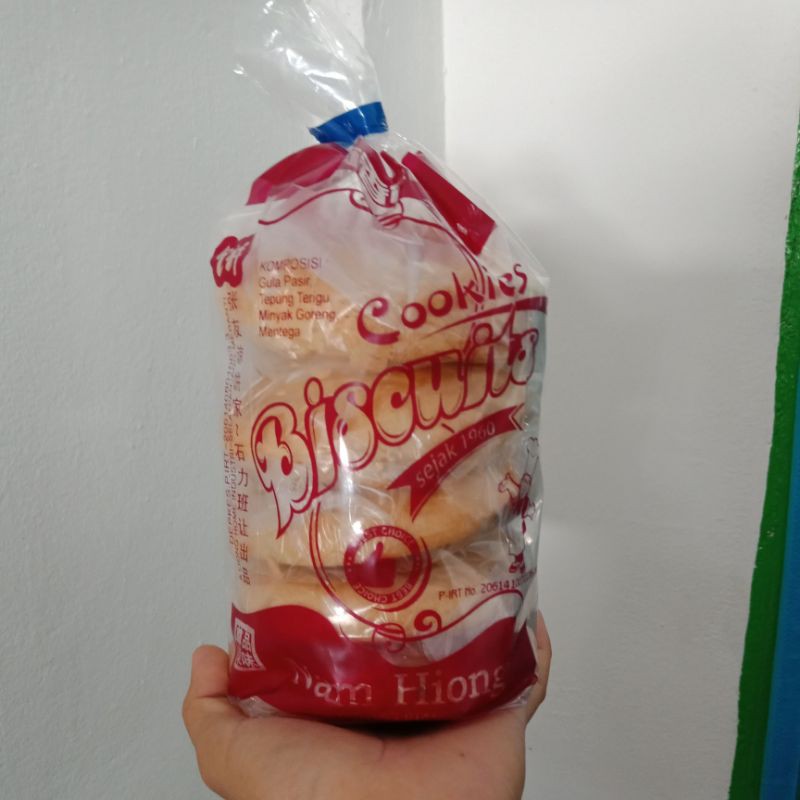 

Phong Pia Kue Kering Kembang Nam Hiong Khas Selatpanjang