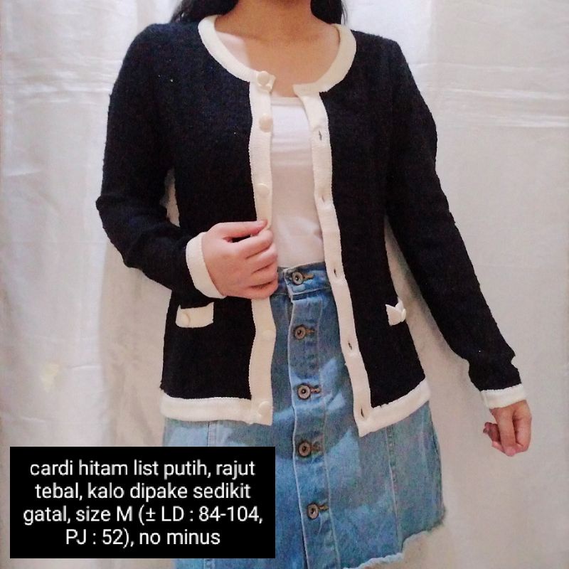 NEW STOCK‼️THRIFT Cardigan Vest Rajut Premium Pastel Kepang Cable Branded Academia Ketupat Argyle Murah-cardi hitam tebal