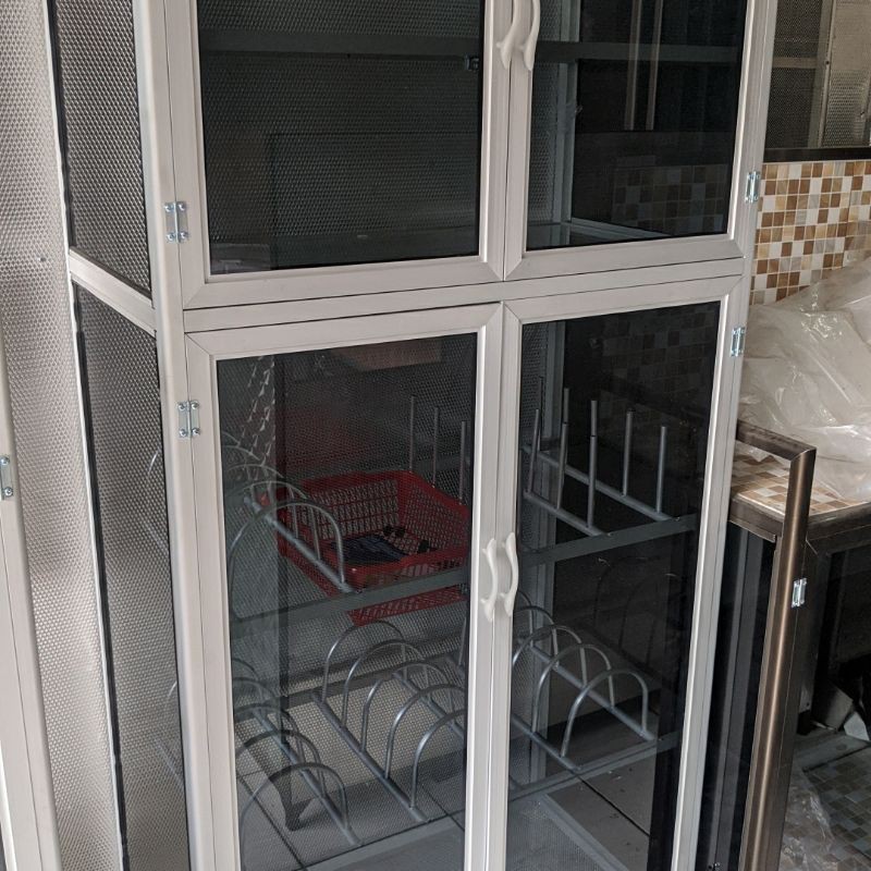Rak Piring 2 Pintu Full Kaca Alumunium Silver