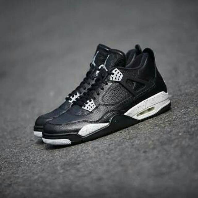 nike air jordan 4 oreo